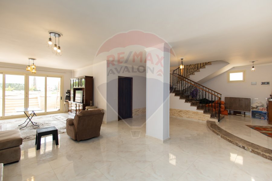 Villa stand alone for sale (Green Oasis) King Mariout - 600 m-