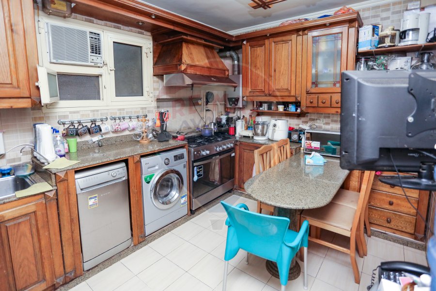 Apartment For Sale 193 m Saba basha (Next to the Russian Embassy )