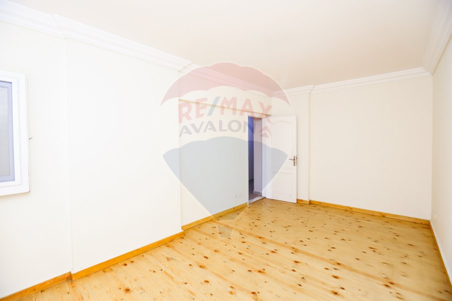 Apartment for sale 255 m Glim (Abu Qir Main Street)