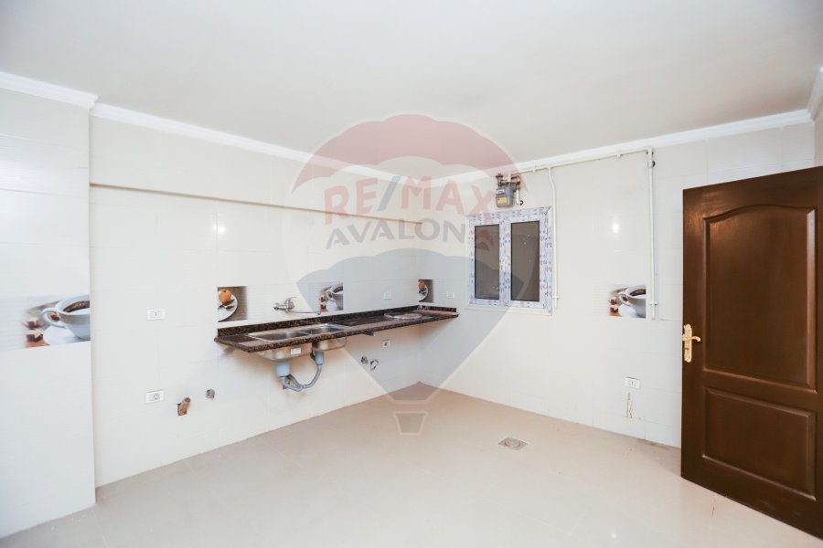 Apartment For Sale 270 m smouha (Villas area)