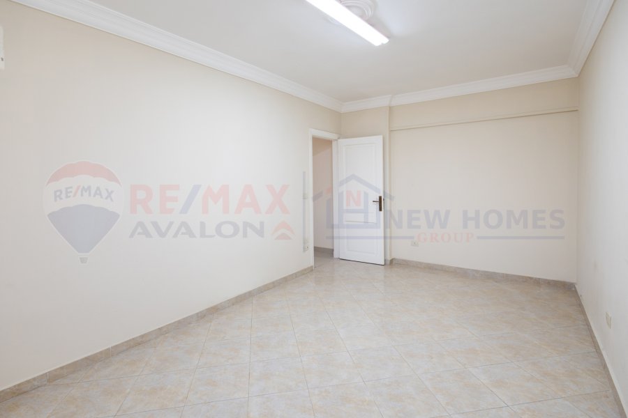 Apartment for sale 200 m Al Ibrahimeya (near to Lagetie st.)