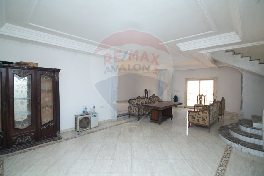 Duplex apartment for sale 550 m Louran