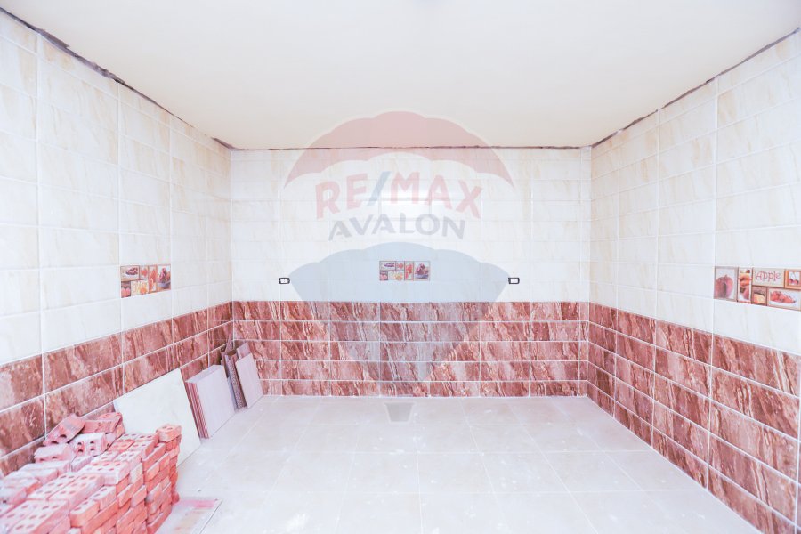 Apartment for sale 150 m El montaza (El halawani towers - Royal plaza)