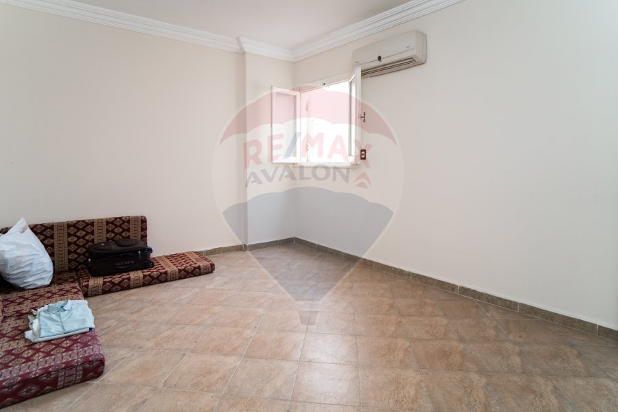Apartment For Sale 170 m ElSaraya(Steps from the sea