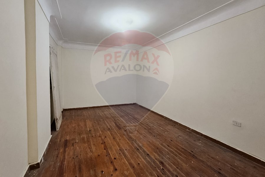 Apartment for sale 200 m Kafr Abdo (branched from Al-Ismailia st.)