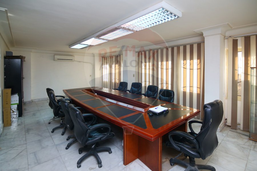 Administrative Unit for sale 240 m Smouha (Tout Ankh Amoon st)