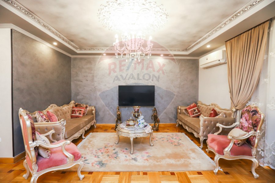 Apartment for sale 240 m kafar abdo (Asmaaliaa st )