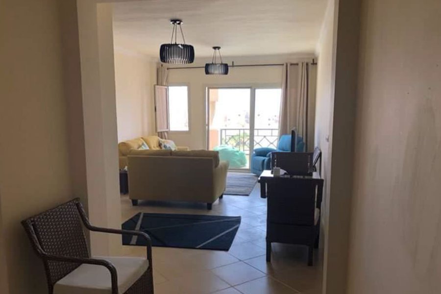 Chalet + Roof for sale (Emirates Heights) Ras Al-Hekma 100 m chalet + 100 m roof