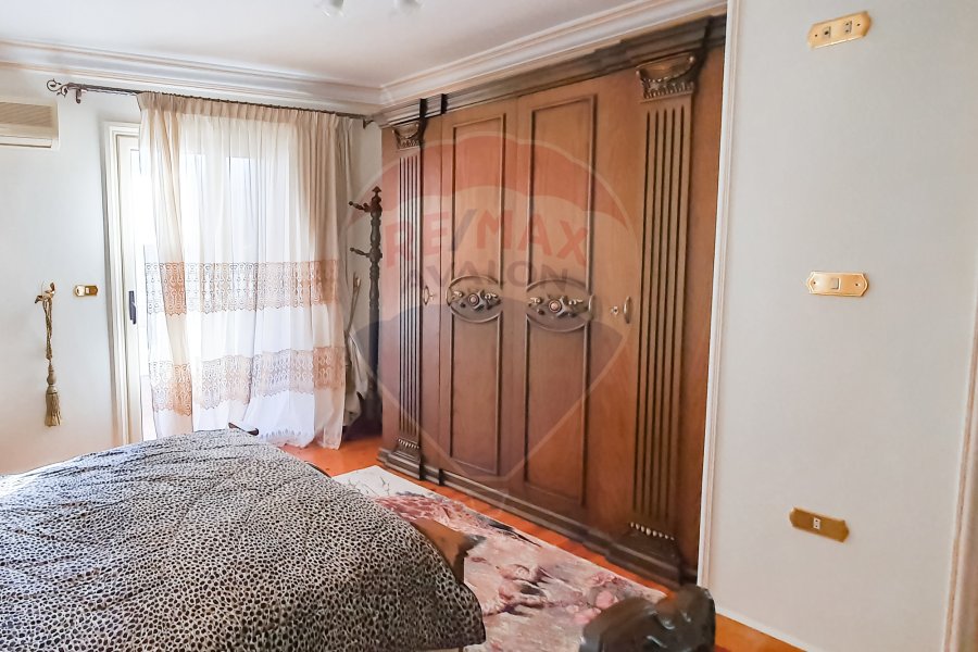 Furnished Apartment for Rent 137 m San Stefano ( Directly on the Sea )