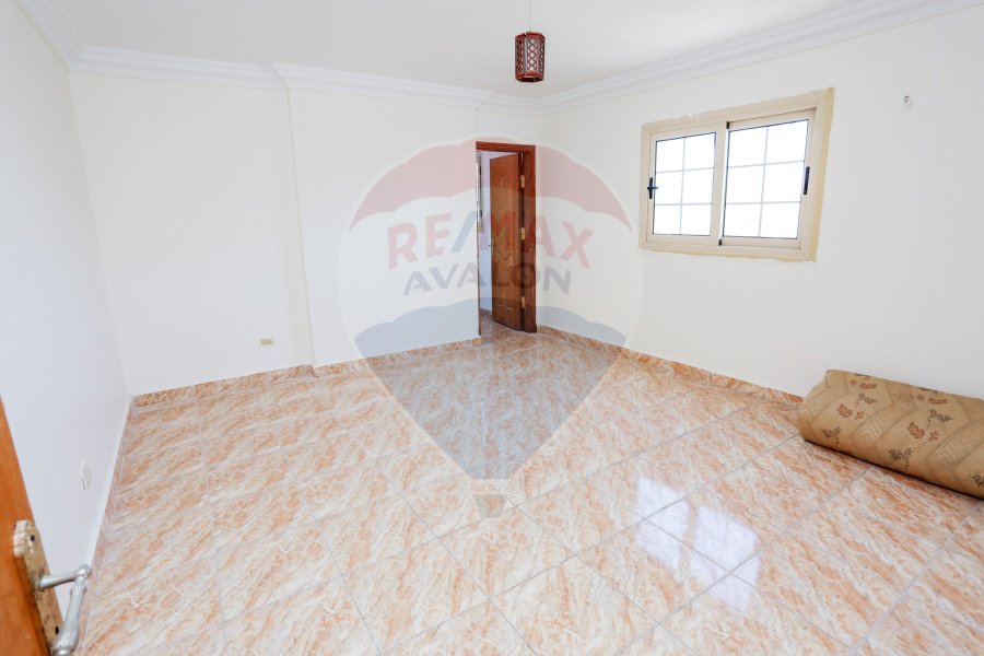Apartment for sale 215 m Janaklis (Directly on Abo Qeer st)