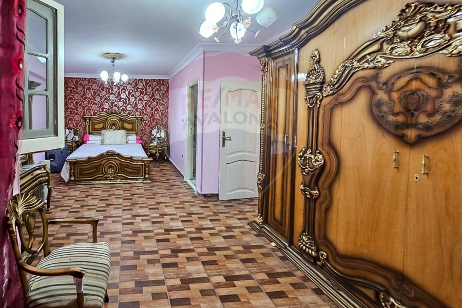 Apartment for sale 140 m Kafr Abdo (Sakina Bint Al Hussein St.)