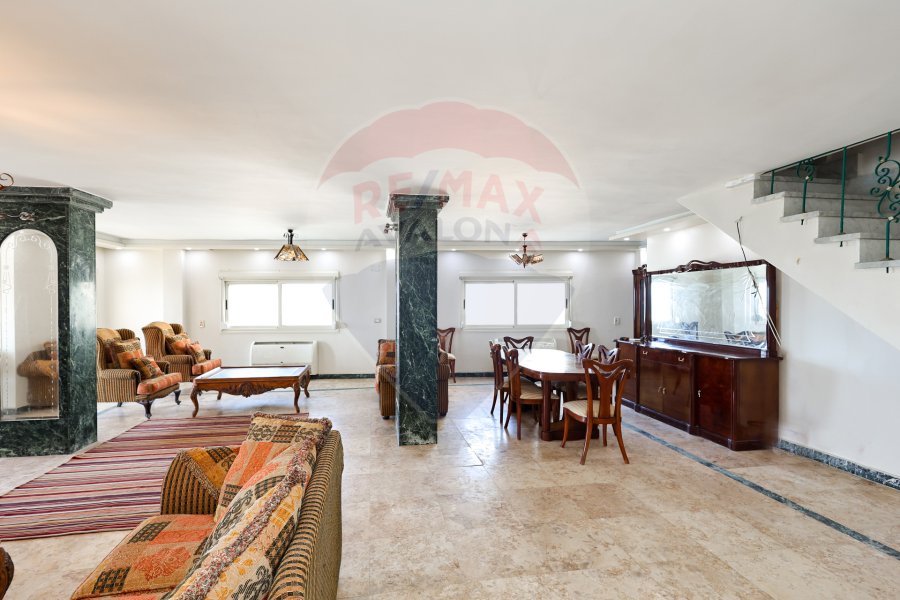 Duplex for sale 260 m Al-Mandara (Directly on the sea)