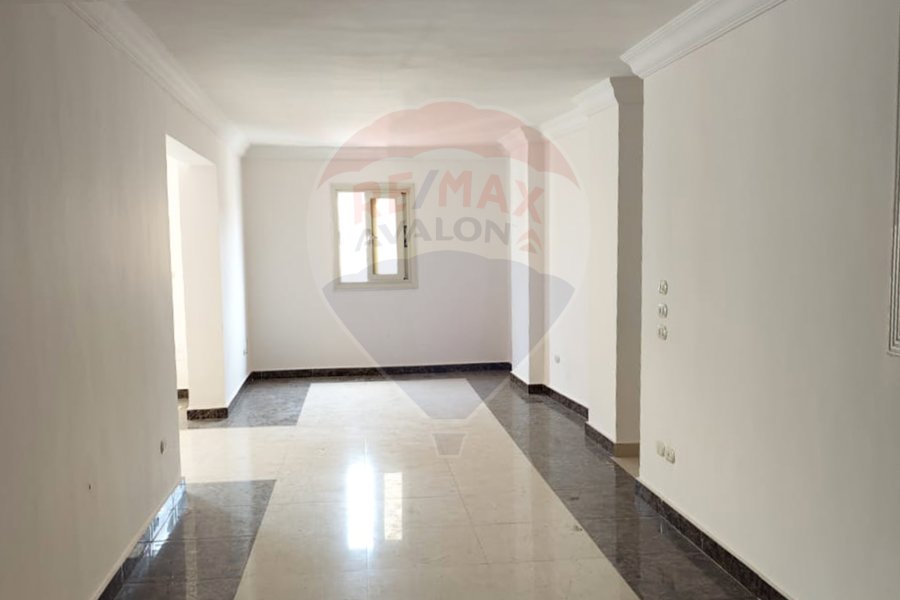 Apartment for sale 200 m Janaklis (Steps from Abo Qir st)
