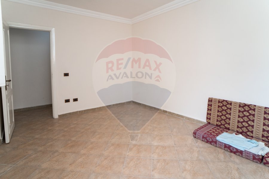 Apartment For Sale 170 m ElSaraya(Steps from the sea