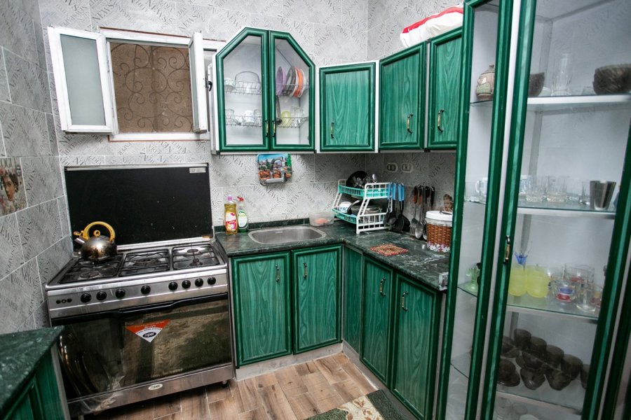 شقة ميزانين للبيع 235م كفر عبده ( ش خليل الخياط )