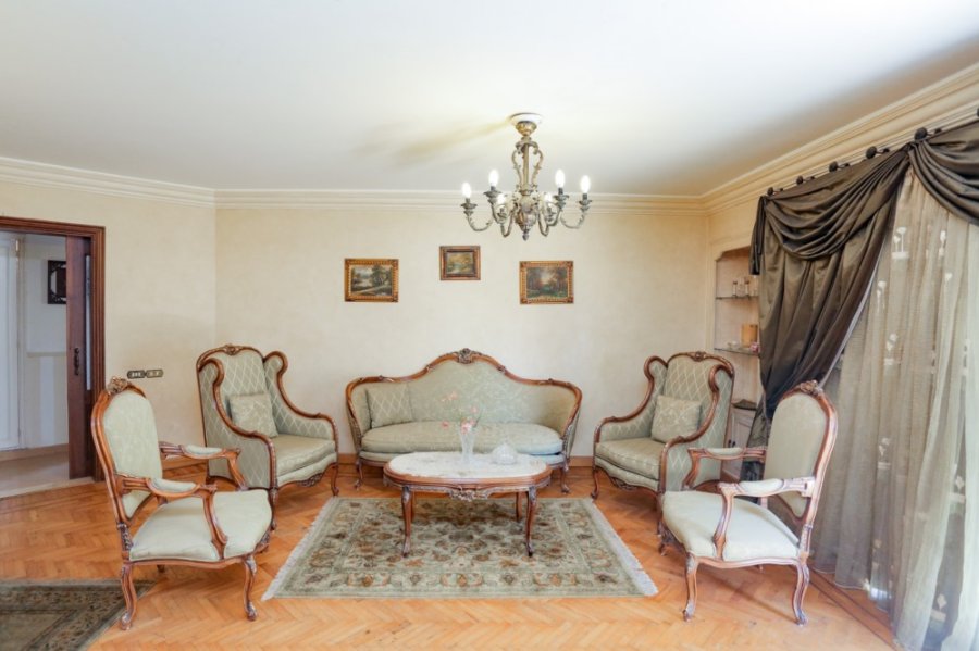 Licensed Apartment for sale 175m net Campshizar
