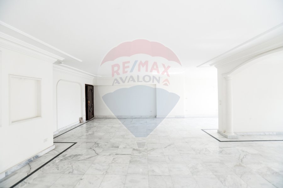 Apartment For Sale 270 m smouha (Villas area)