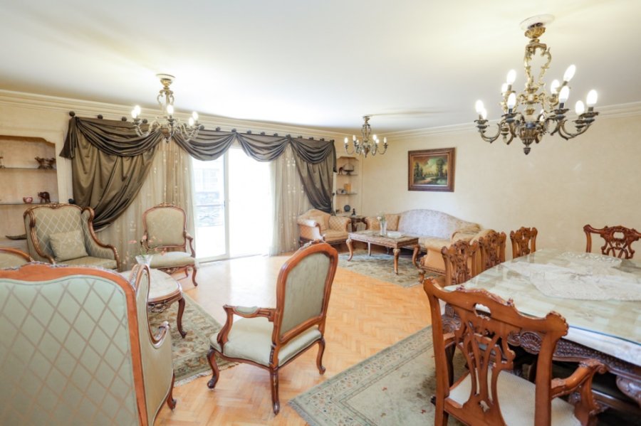 Licensed Apartment for sale 175m net Campshizar