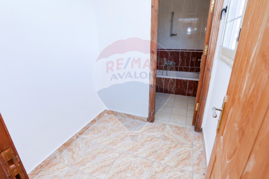 Apartment for sale 215 m Janaklis (Directly on Abo Qeer st)