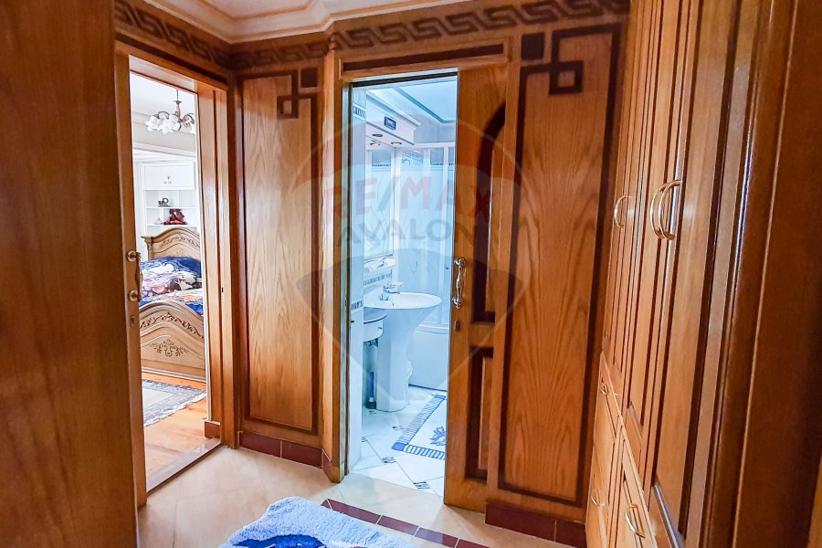 Furnished Apartment for Rent 137 m San Stefano ( Directly on the Sea )