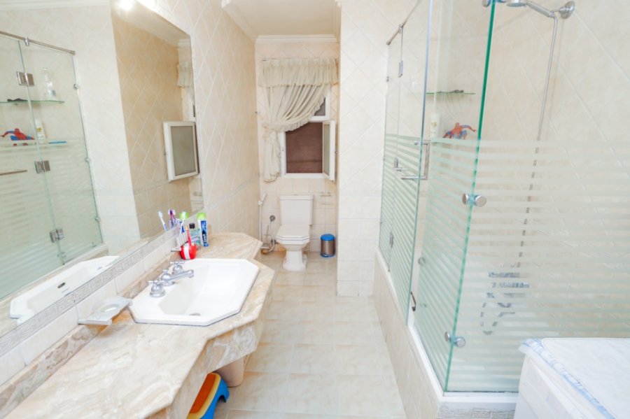 Licensed Apartment for sale 175m net Campshizar