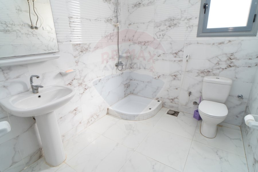 Villa for Sale 330 m King Maryot (Banks area)
