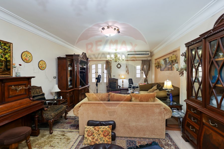 Apartment for sale 179 m Smouha (branching from El-Khamsin Street)