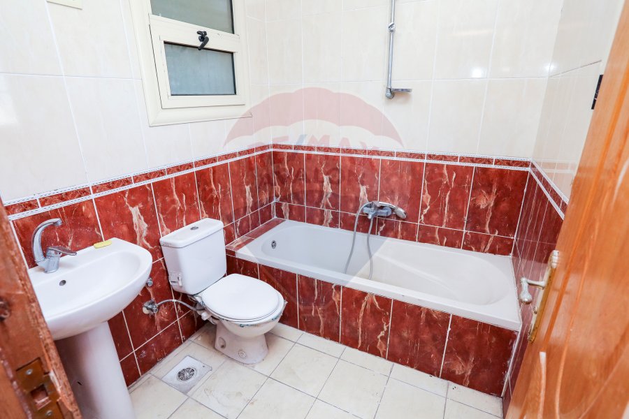 Apartment for sale 215 m Janaklis (Directly on Abo Qeer st)