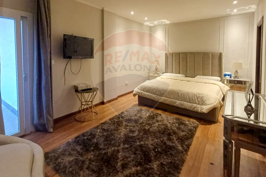 Duplex apartment for sale 300 m Louran (Ahmed Zulfikar St.)