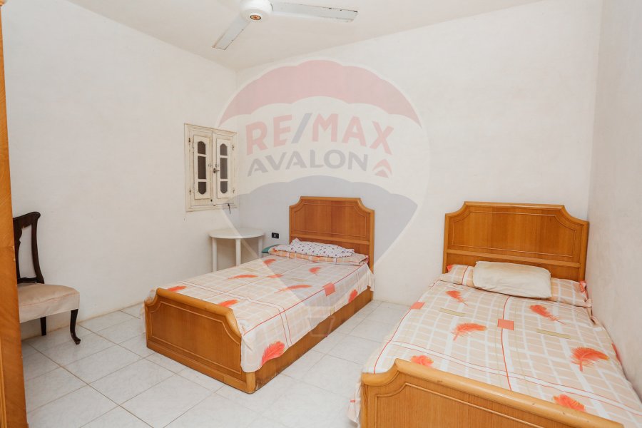 Villa for sale North Coast K 44 (in front of Cairo University Village - Bahri Road) - 1,960 m