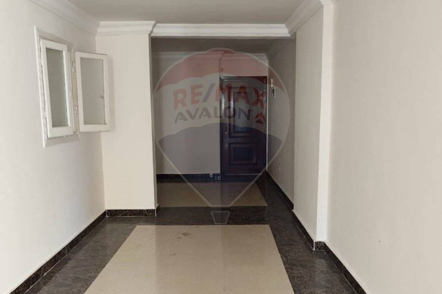Apartment for sale 200 m Janaklis (Steps from Abo Qir st)