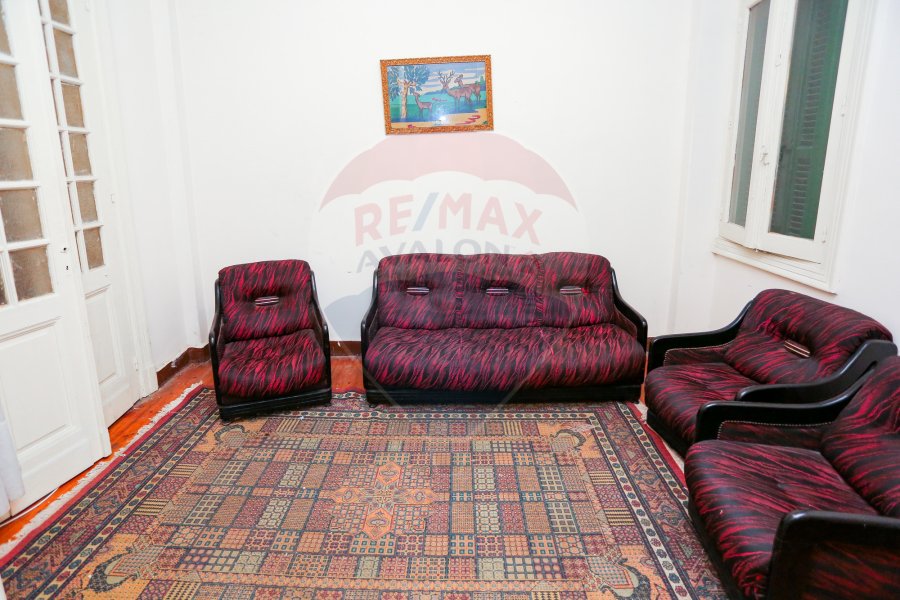 Apartment for sale 100 m Sporting ( Tannis St )