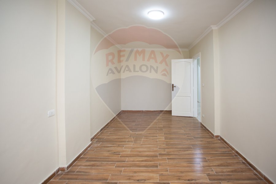 Apartment for sale 175 m sporting (Luxor St)