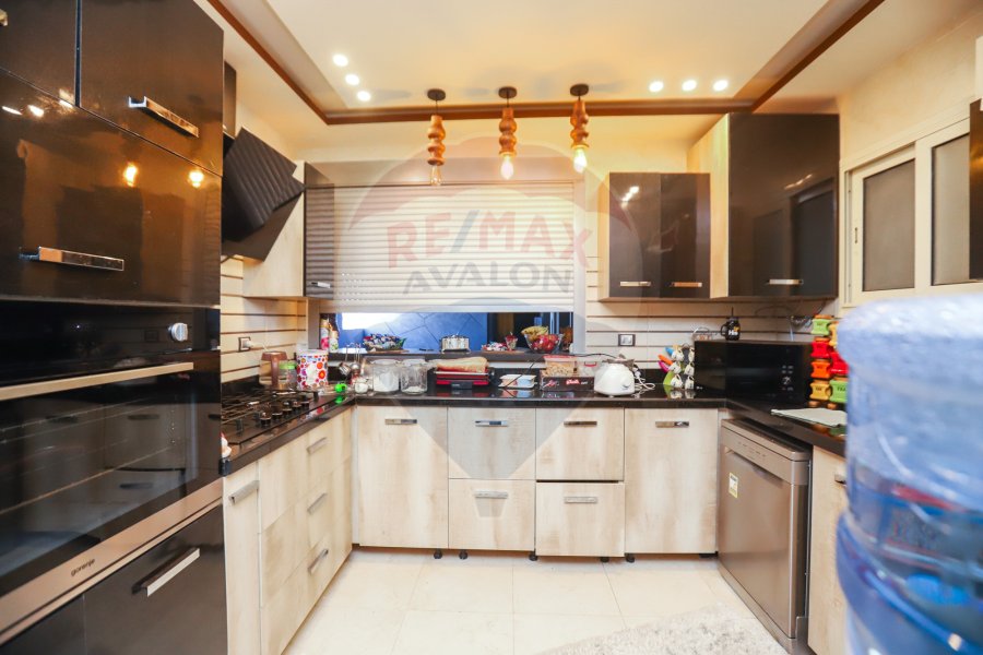 Apartment for sale 240 m kafar abdo (Asmaaliaa st )