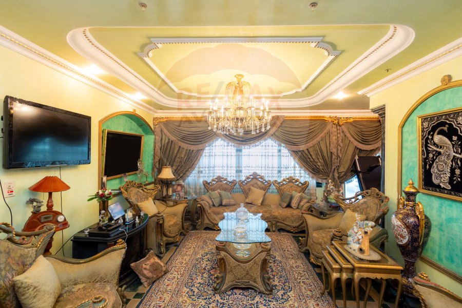 Apartment for sale 330 m miami (Directly on the sea)