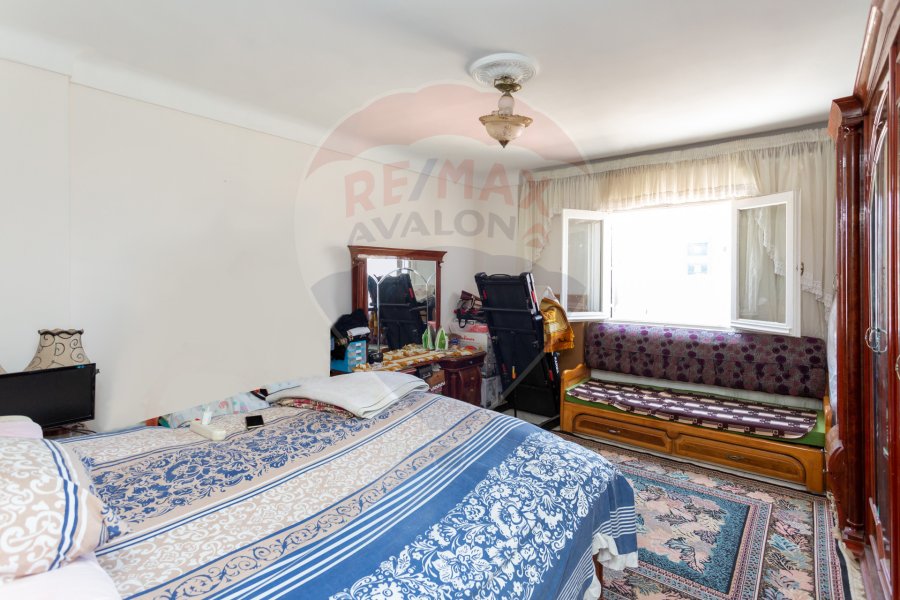 Apartment for sale 195 m Sidi Bishr (Saleh Hamdy St.)