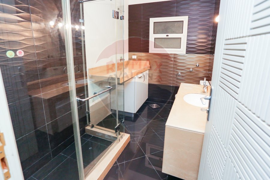 Apartment for sale 306 m Kafr Abdo