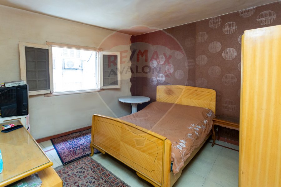 Apartment for sale 90 m Smouha (Steps from zahran market)
