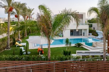 Villa for sale (Hacienda Bay) 375 m