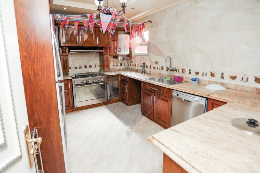 Apartment for sale 225 m Mostafa kamel (Abo qur st)