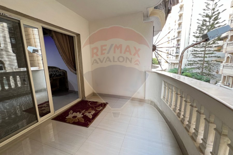 Apartment for sale 180 m Smouha (50 St- Steps From Fawzi Moaaz)