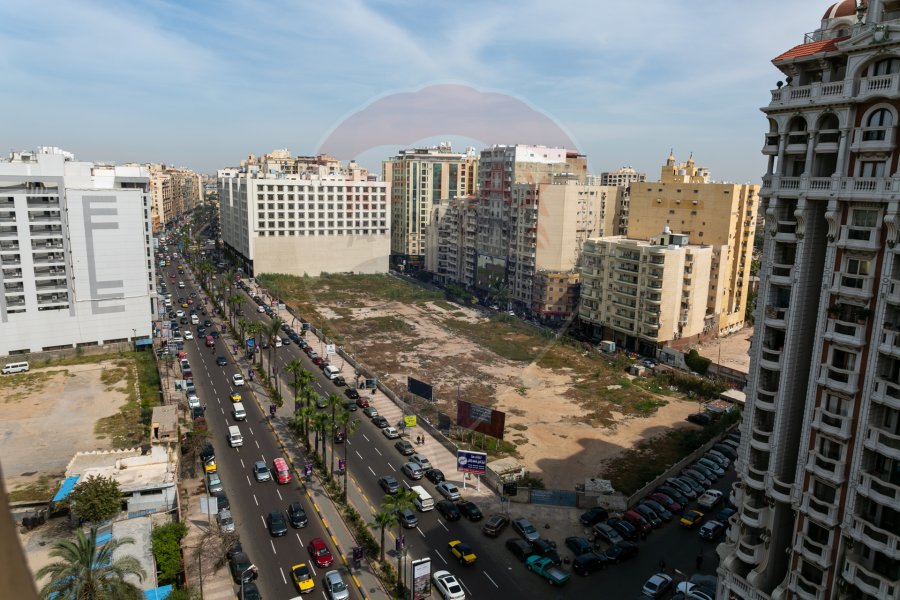 بنتهاوس للبيع 500 م + 280 روف سموحة (ش فوزي معاذ - برج اللوتس)