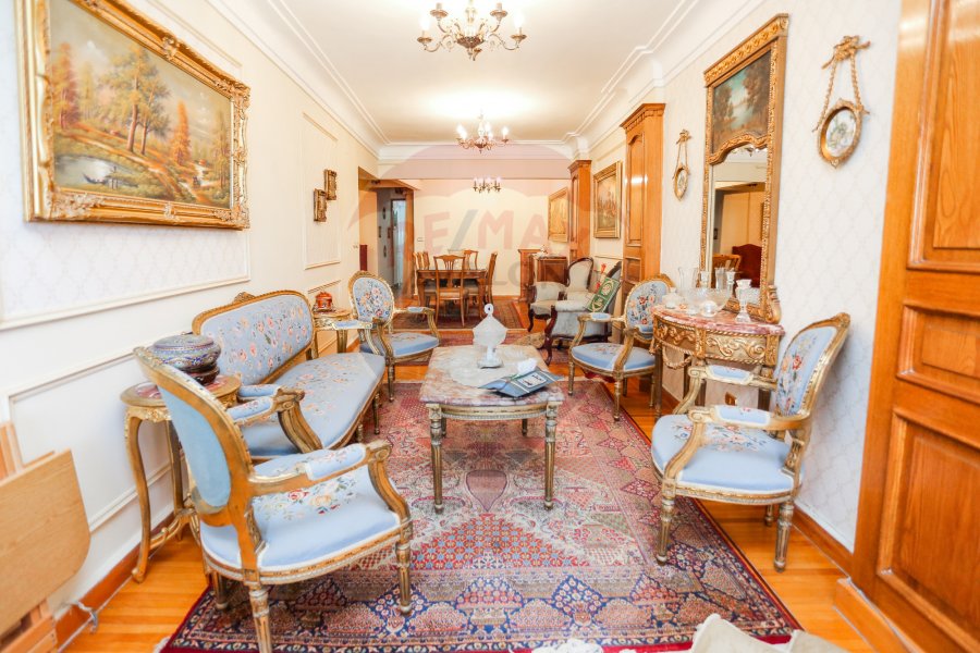 Apartment for sale 265 m Smouha ( Steps from Smouha Club )