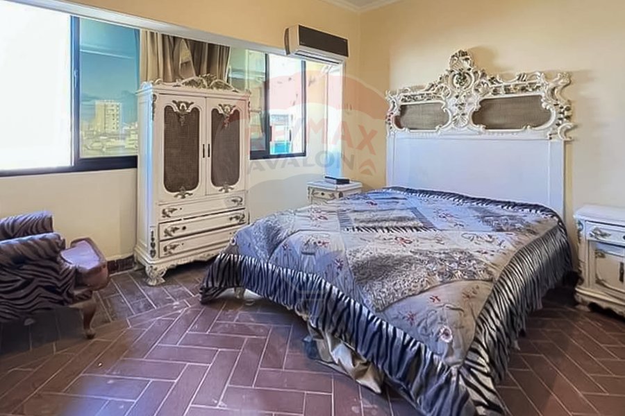 Licensed apartment for sale 145 m Cleopatra (directly on the sea)