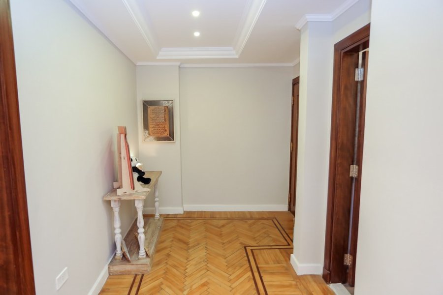 partment For Sale 230m Smouha (Steps From Princess Fawzay's Palace)