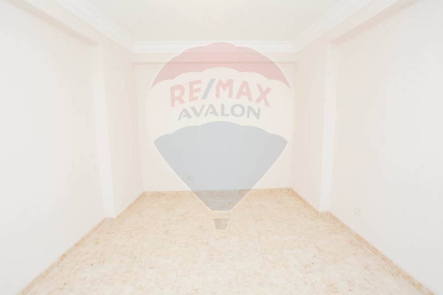 Apartment for Sale 140 m Fleming ( Ahmed Tawfiq St.)