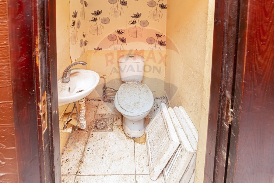 Commercial shop for sale 180 m Tharwat (Abdel Salam Aref St.)