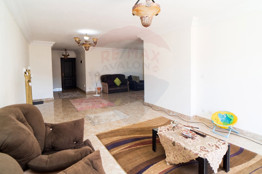 Apartment for sale 200 m Louran (El Iqbal main st.)