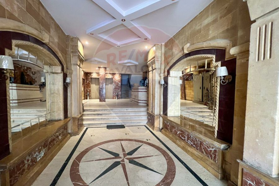 Apartment for sale 220 m Smouha (Fawzy Moaaz St. - Kiroseiz Towers)