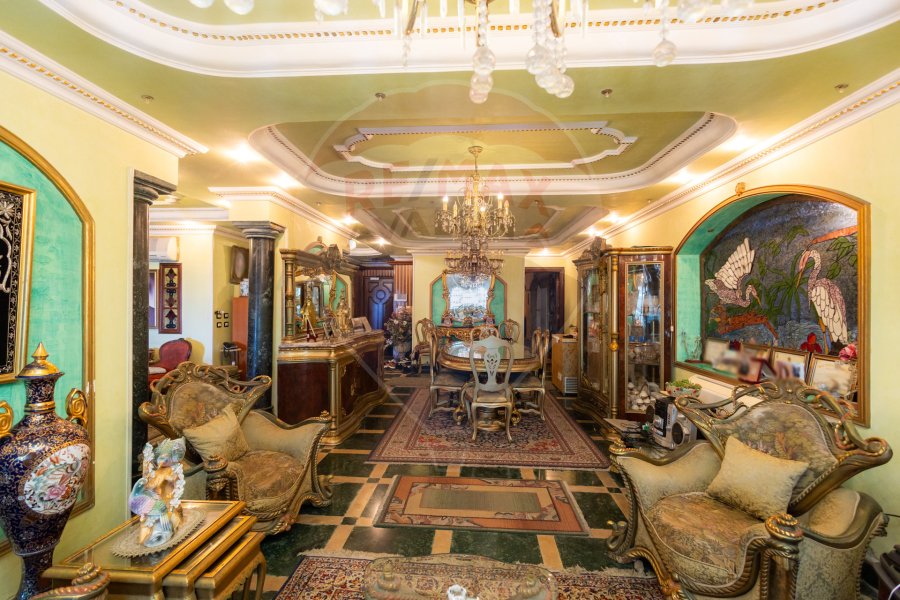 Apartment for sale 330 m miami (Directly on the sea)